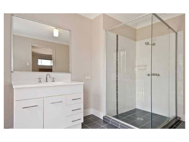 114 Sanctuary Pky, Waterford QLD 4133