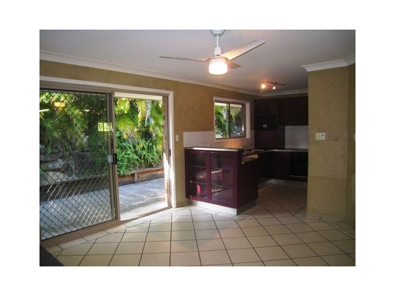 37 Leighton Drive, Edens Landing QLD 4207