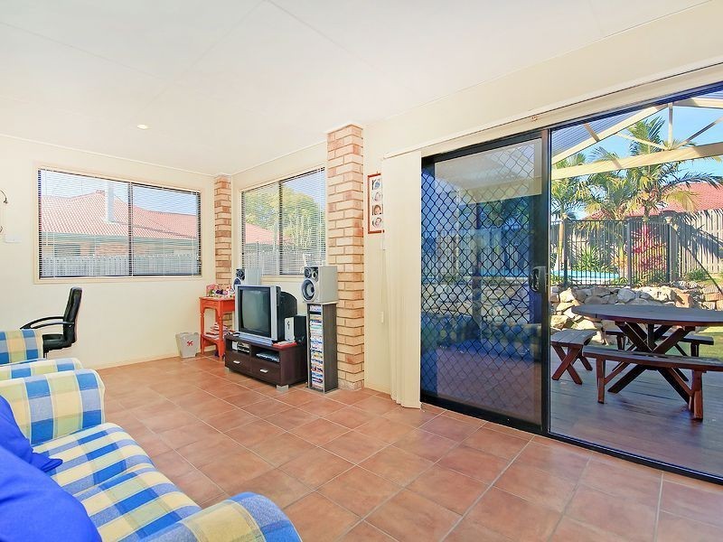 20 Sandra-Ann Drive, Edens Landing QLD 4207