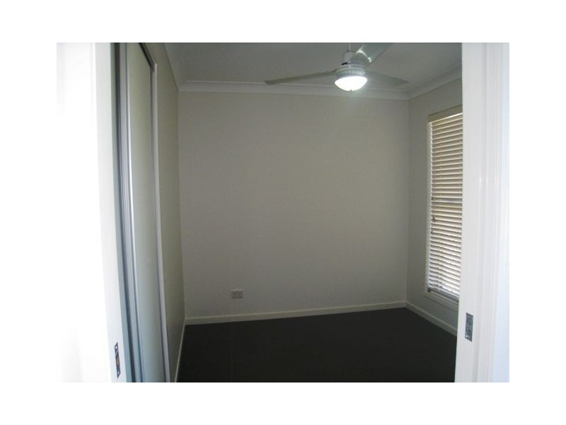 10 Coalstoun Crossing, Waterford QLD 4133