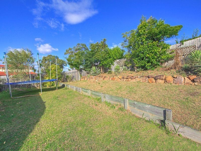 7 Lucy Drive, Edens Landing QLD 4207