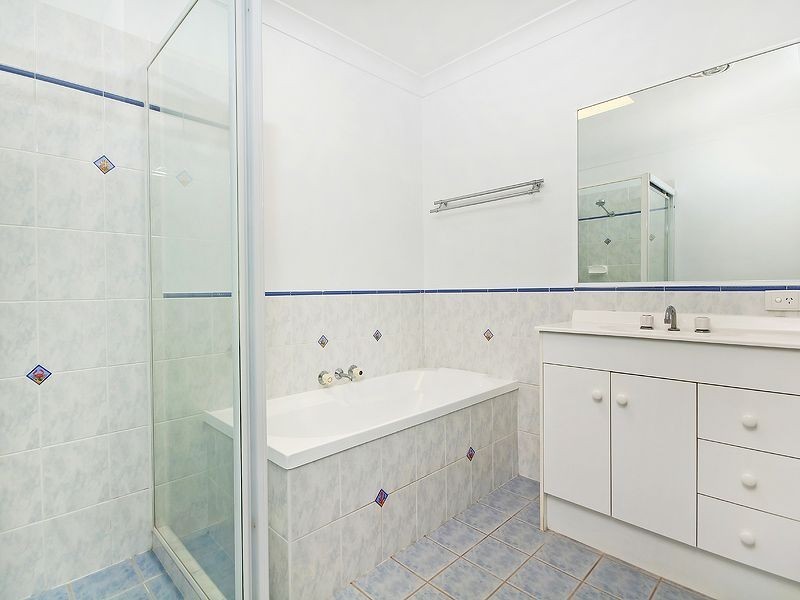 29 Chatfield Street, Edens Landing QLD 4207