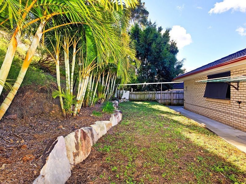 29 Chatfield Street, Edens Landing QLD 4207
