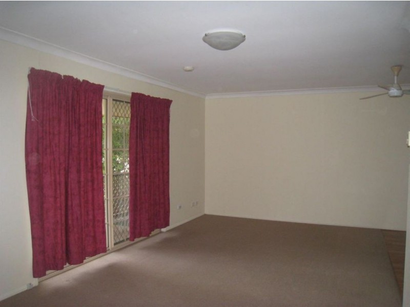 25 Tregana Circuit, Edens Landing QLD 4207