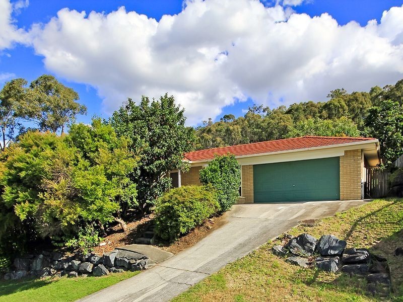 Edens Landing QLD 4207