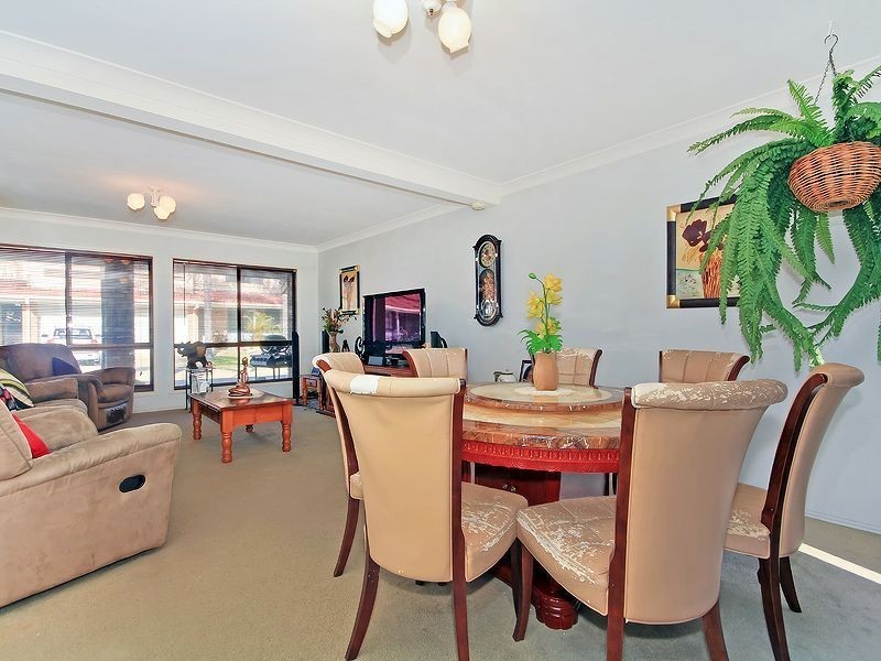 17/15 Lane Ct, Mount Warren Park QLD 4207