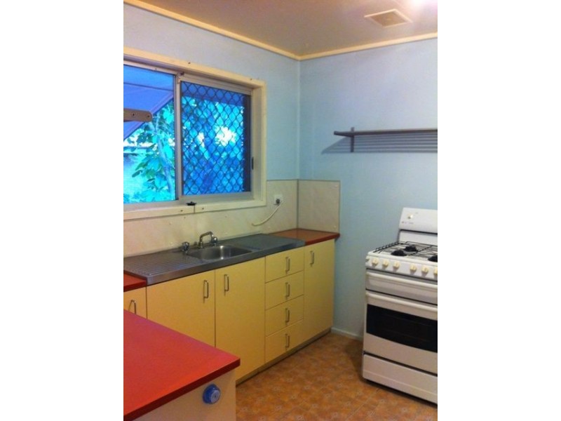 2 Roebuck Avenue, Eagleby QLD 4207