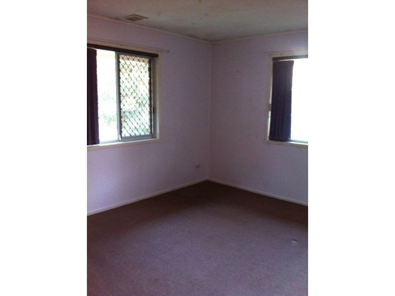 2 Roebuck Avenue, Eagleby QLD 4207