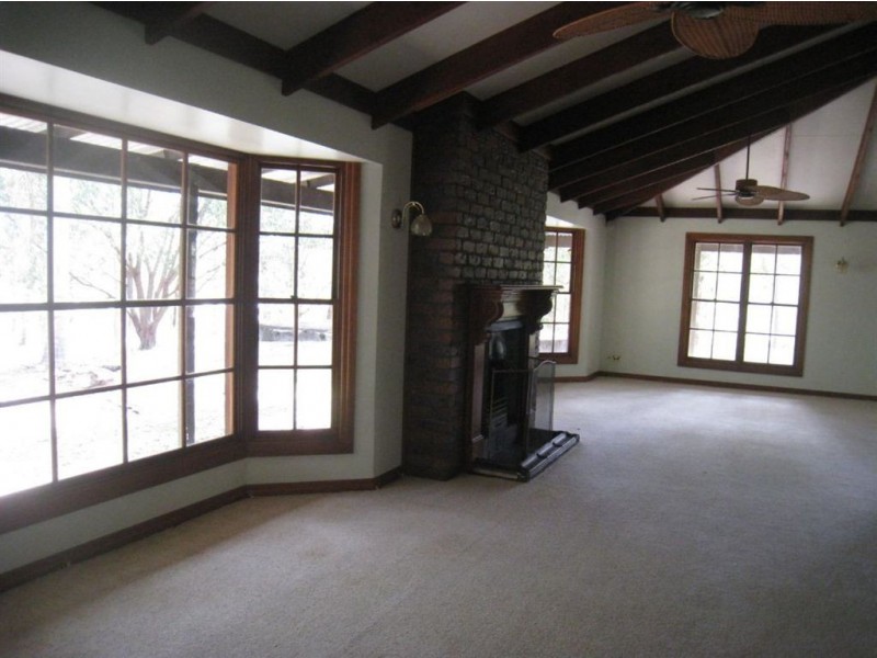 132 Buccan Road, Buccan QLD 4207