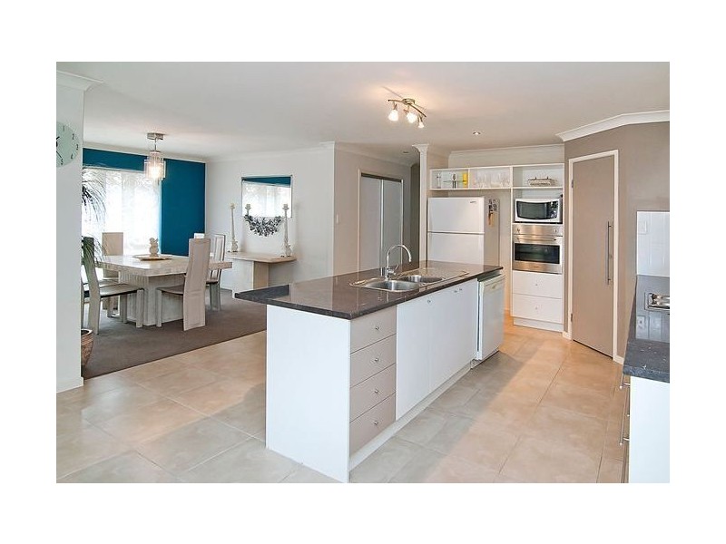 74 Mossman Pde, Waterford QLD 4133