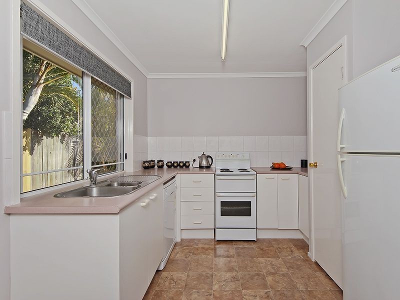 12 Houdini Tce, Edens Landing QLD 4207