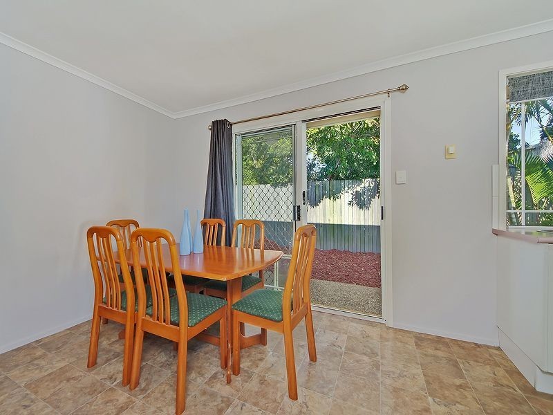 12 Houdini Tce, Edens Landing QLD 4207