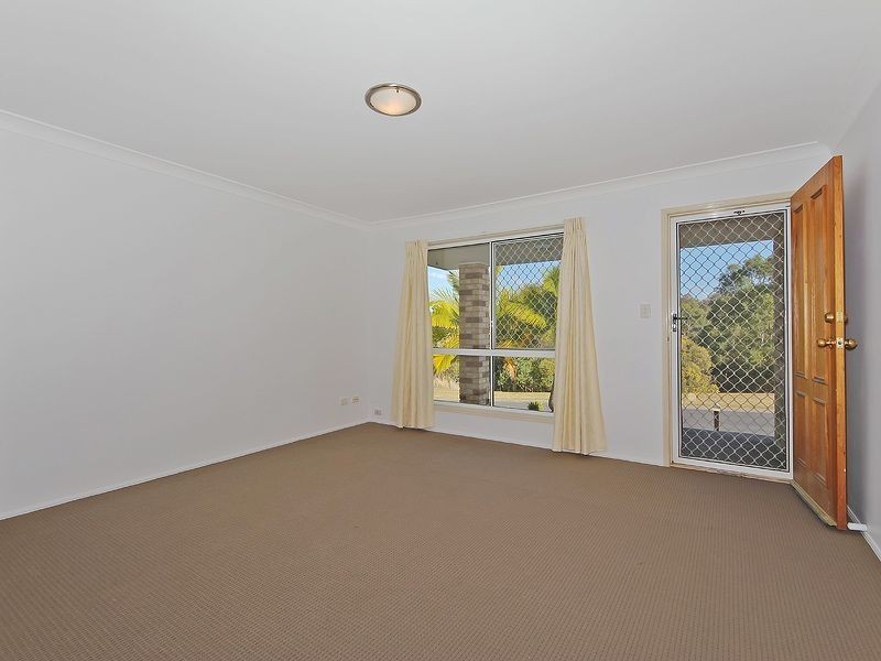 11 Kummara Road, Edens Landing QLD 4207