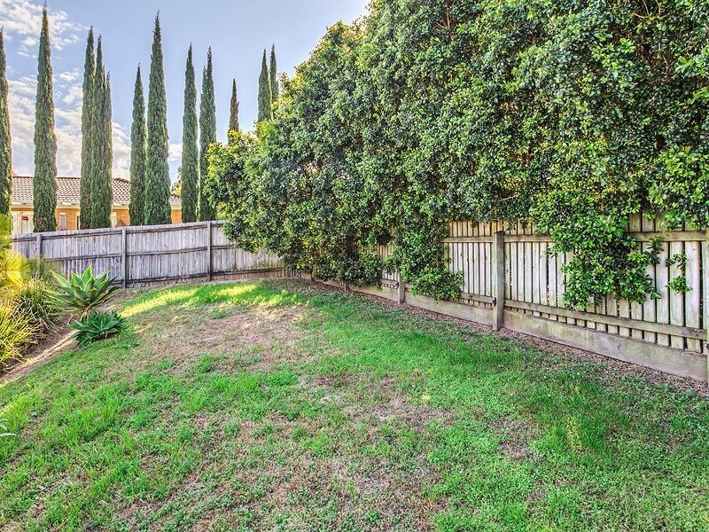 11 Kummara Road, Edens Landing QLD 4207
