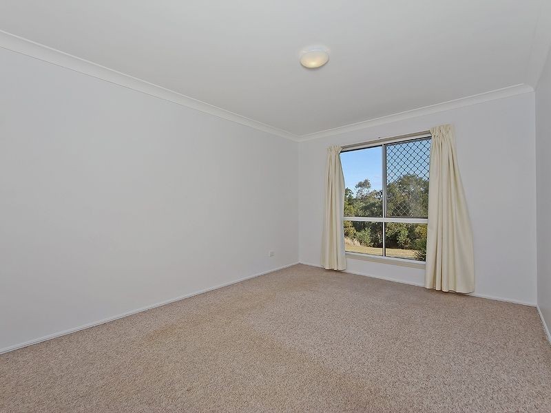 11 Kummara Road, Edens Landing QLD 4207