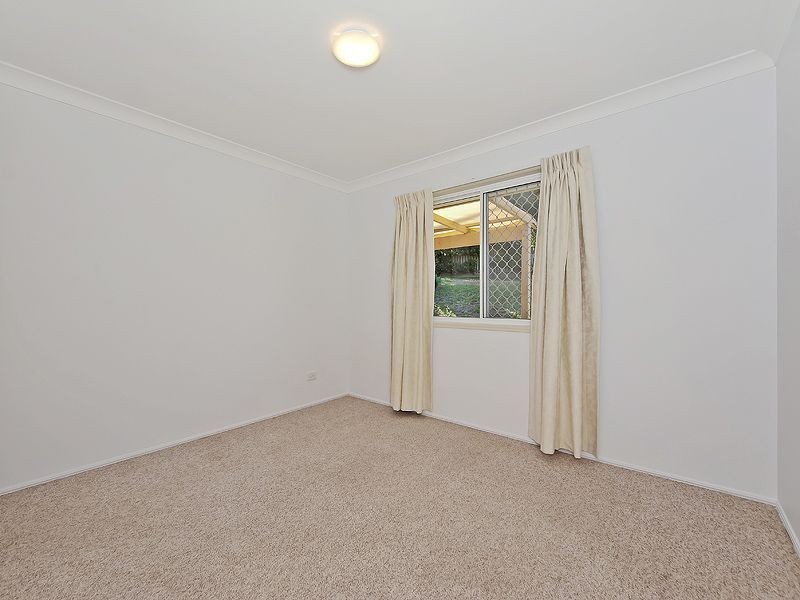 11 Kummara Road, Edens Landing QLD 4207