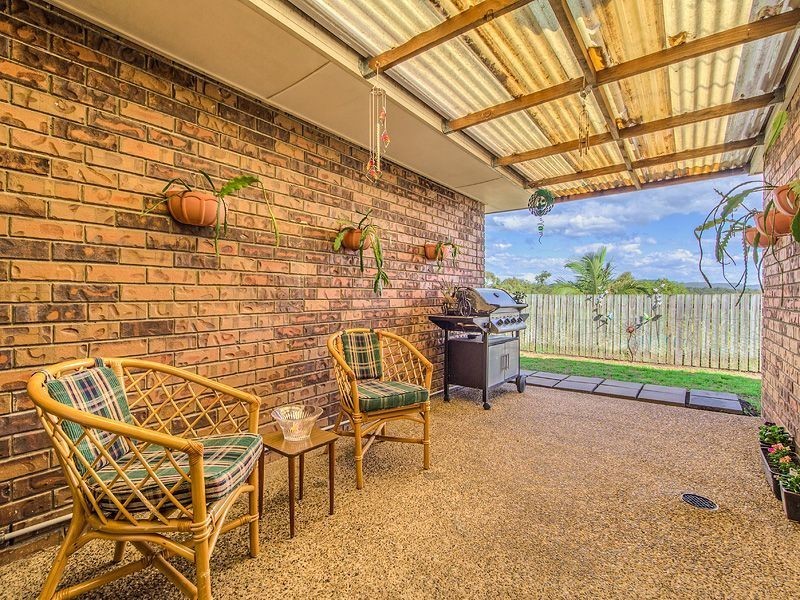 8 Kummara Road, Edens Landing QLD 4207