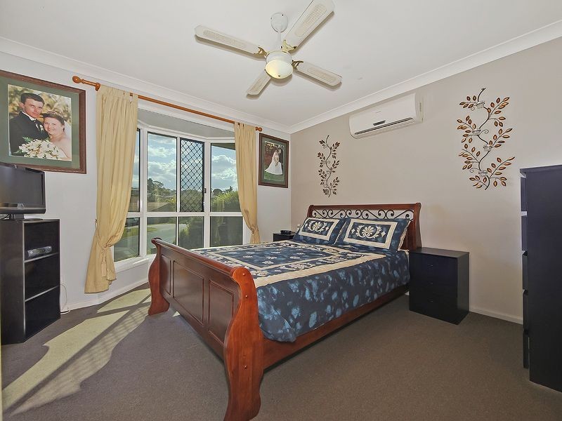 8 Kummara Road, Edens Landing QLD 4207