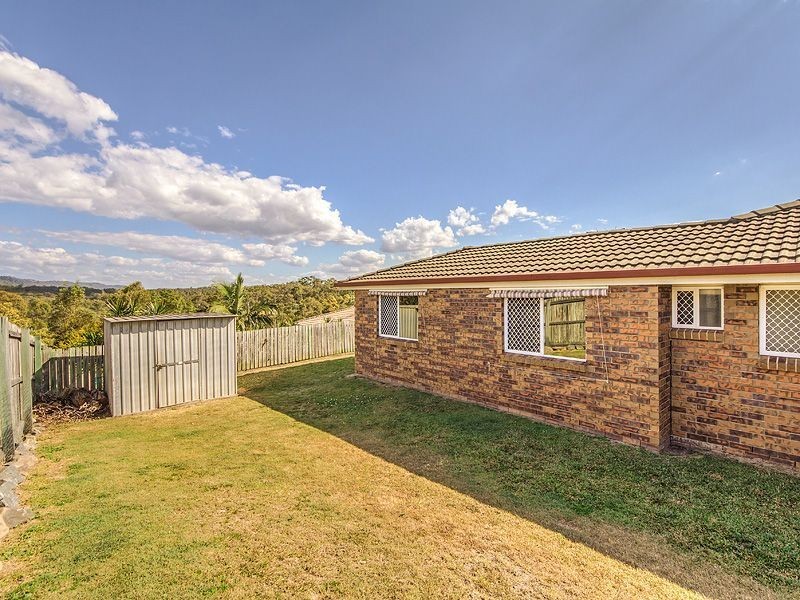 8 Kummara Road, Edens Landing QLD 4207
