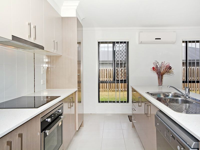 14 Breezeway Dr, Bahrs Scrub QLD 4207