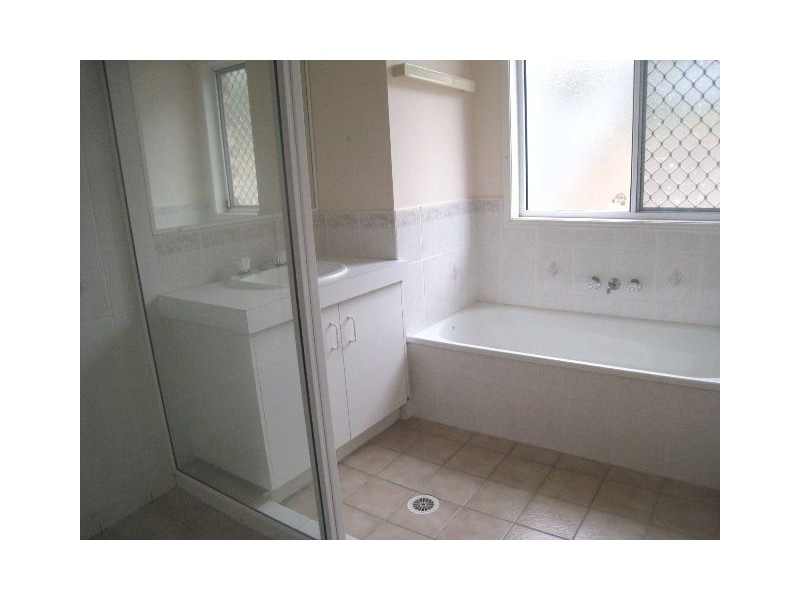 303 Mount Warren Boulevard, Mount Warren Park QLD 4207