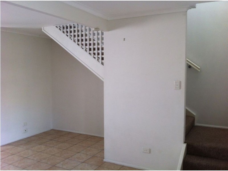 18/15 Pine Avenue, Beenleigh QLD 4207