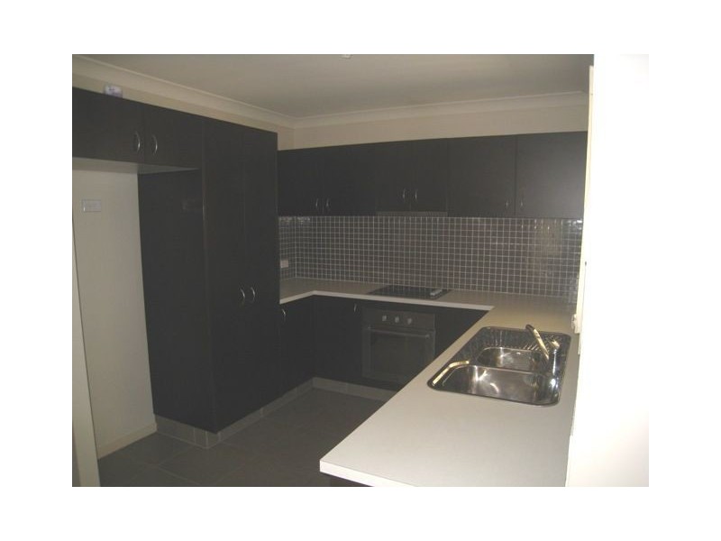 61 Woodlands Boulevard, Waterford QLD 4133