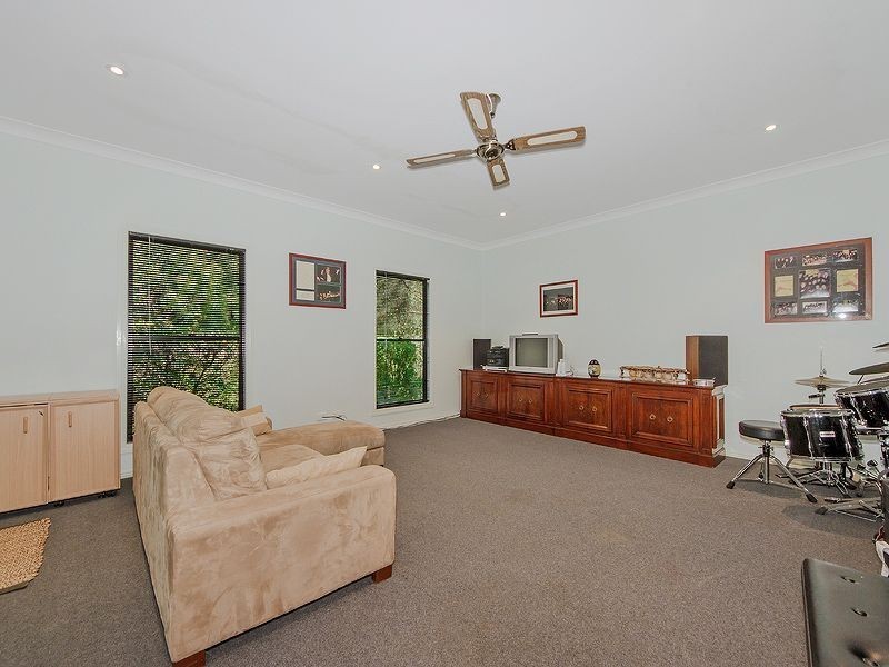 7 Albert Valley Drive, Bahrs Scrub QLD 4207