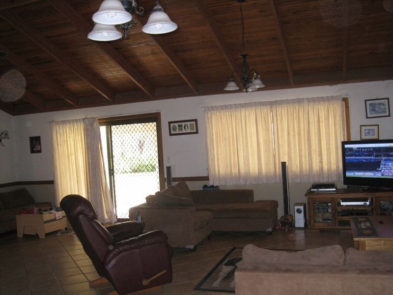 1 Warner Road, Chambers Flat QLD 4133