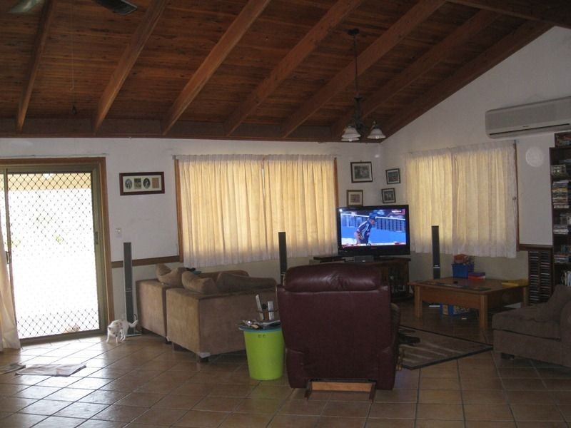 1 Warner Road, Chambers Flat QLD 4133