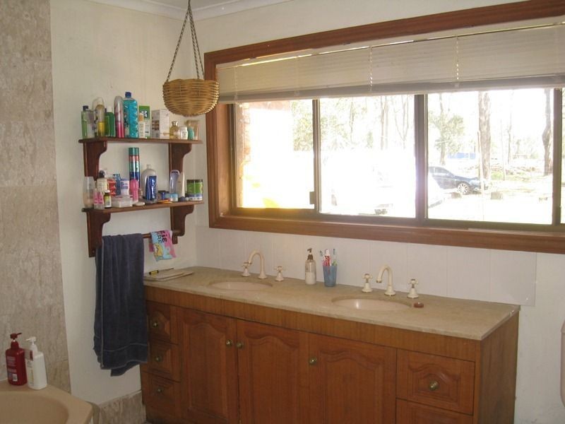 1 Warner Road, Chambers Flat QLD 4133