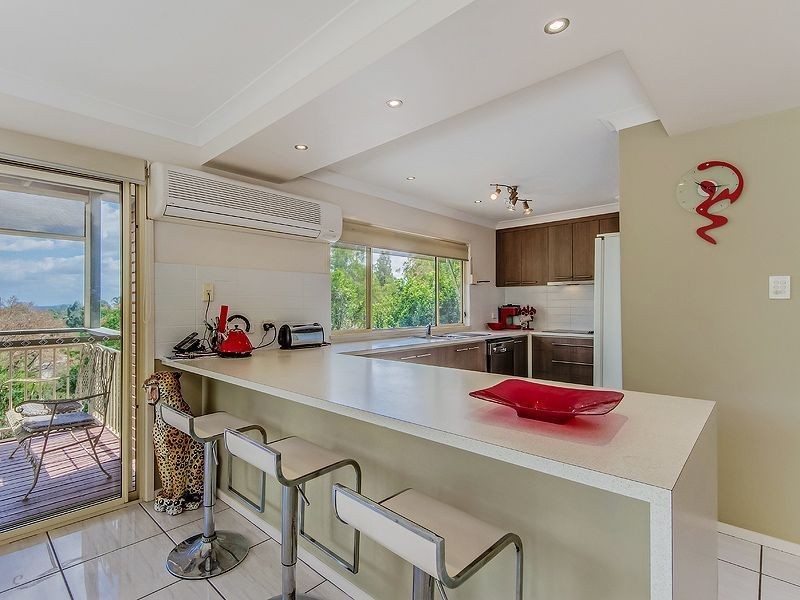 21 Valerie Cl, Edens Landing QLD 4207