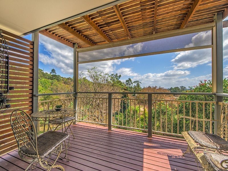 21 Valerie Cl, Edens Landing QLD 4207