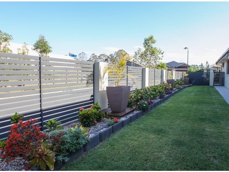14 Coalstoun Crossing, Waterford QLD 4133