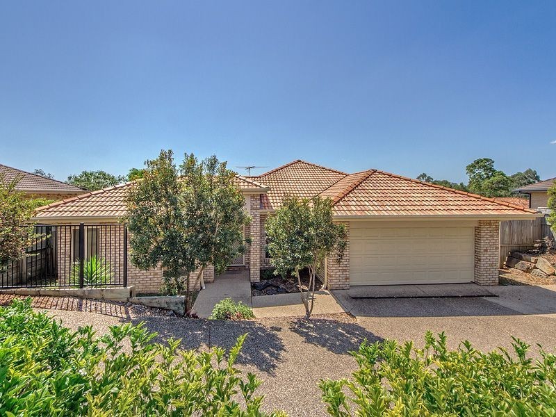 13 Holliday Dr, Edens Landing QLD 4207