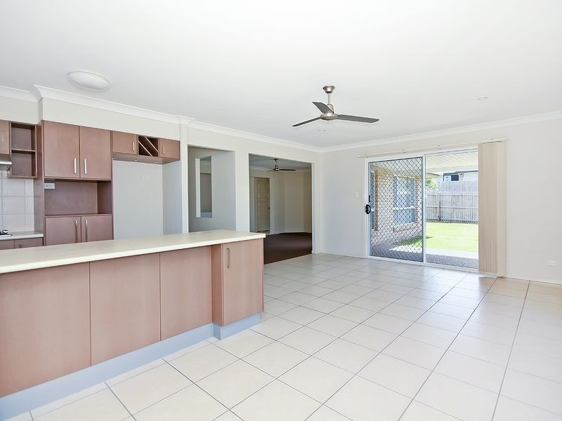 31 Ernestine Cct, Eagleby QLD 4207