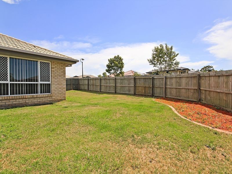 31 Ernestine Cct, Eagleby QLD 4207