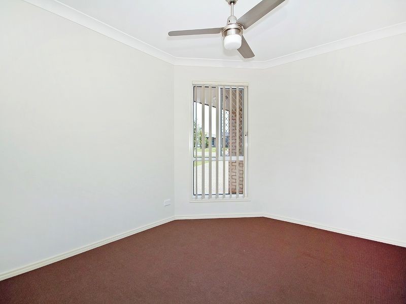 31 Ernestine Cct, Eagleby QLD 4207