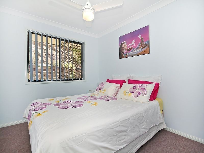 17 Chatfield St, Edens Landing QLD 4207