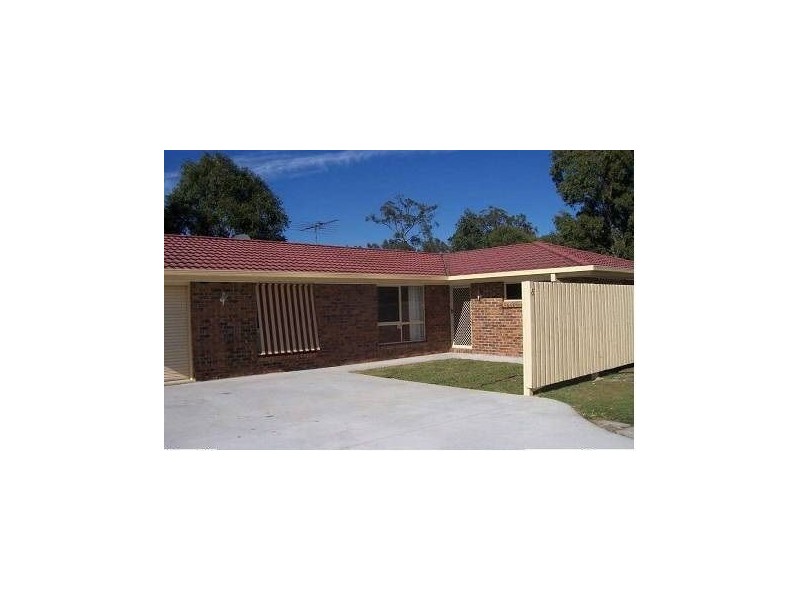 5 Maggie Court, Edens Landing QLD 4207