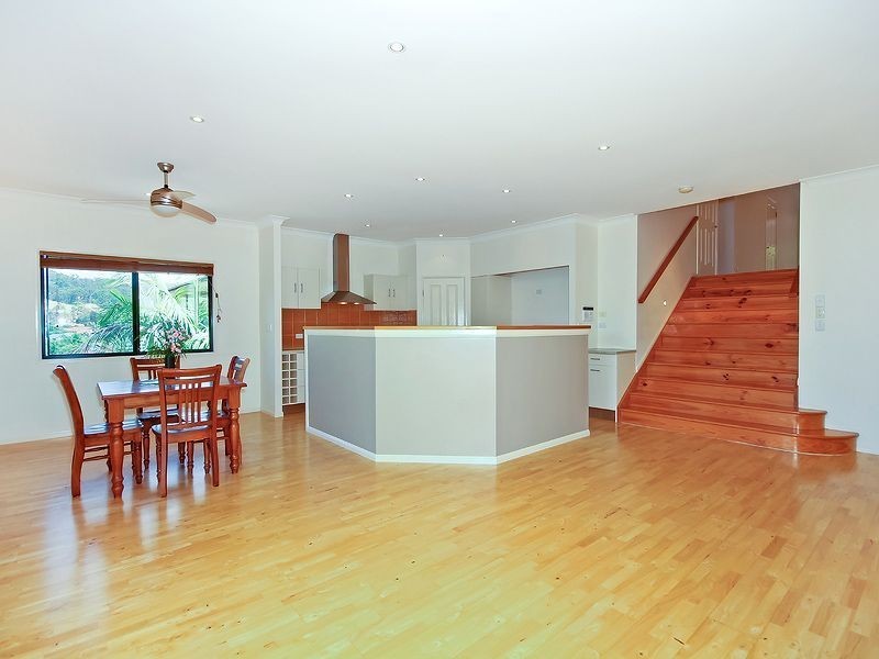 15 Lagovista Terrace, Bahrs Scrub QLD 4207