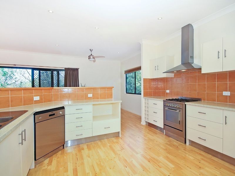 15 Lagovista Terrace, Bahrs Scrub QLD 4207