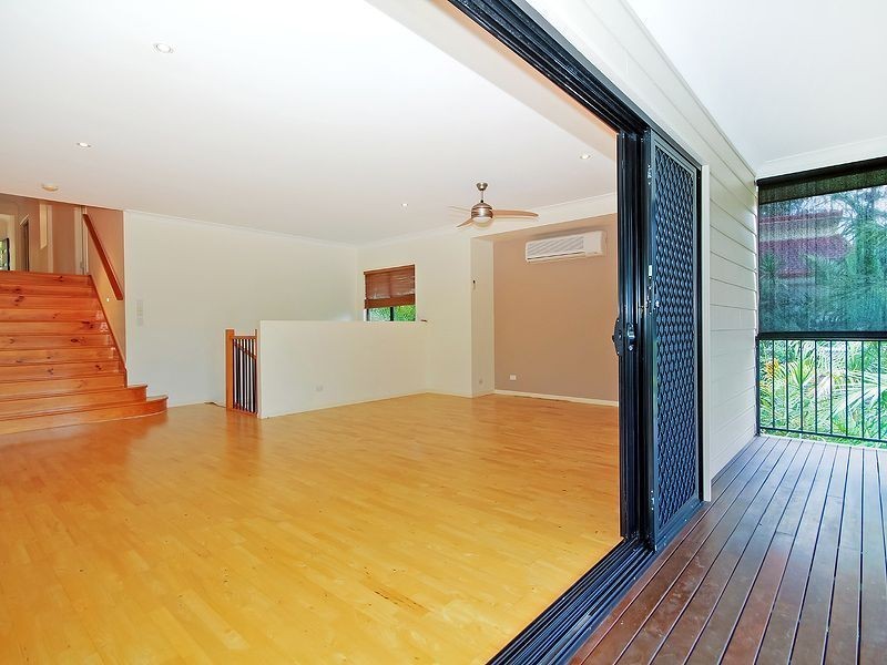 15 Lagovista Terrace, Bahrs Scrub QLD 4207