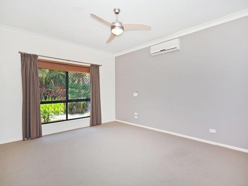 15 Lagovista Terrace, Bahrs Scrub QLD 4207