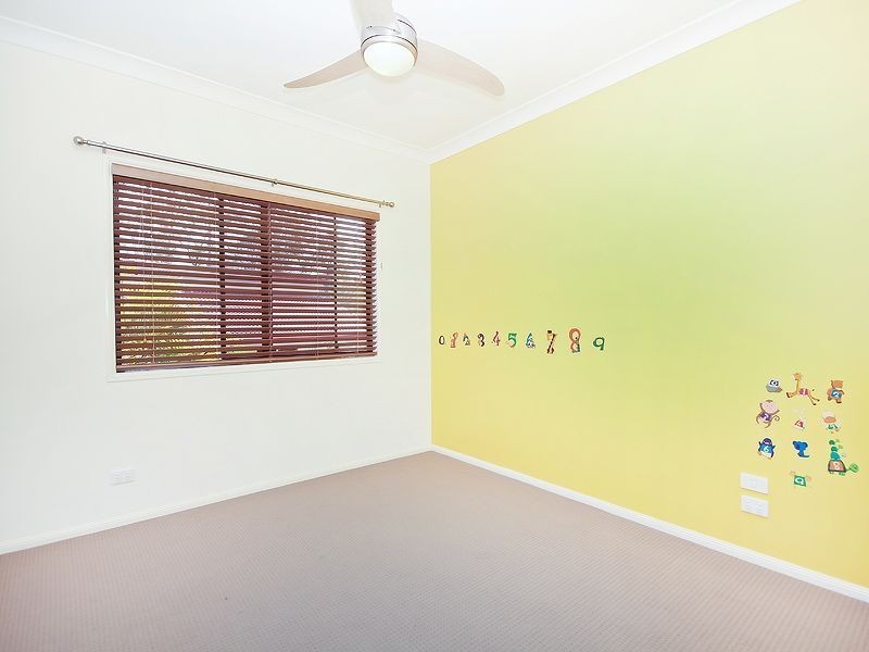 15 Lagovista Terrace, Bahrs Scrub QLD 4207