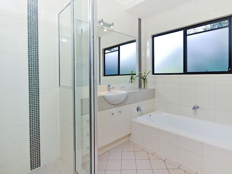 15 Lagovista Terrace, Bahrs Scrub QLD 4207