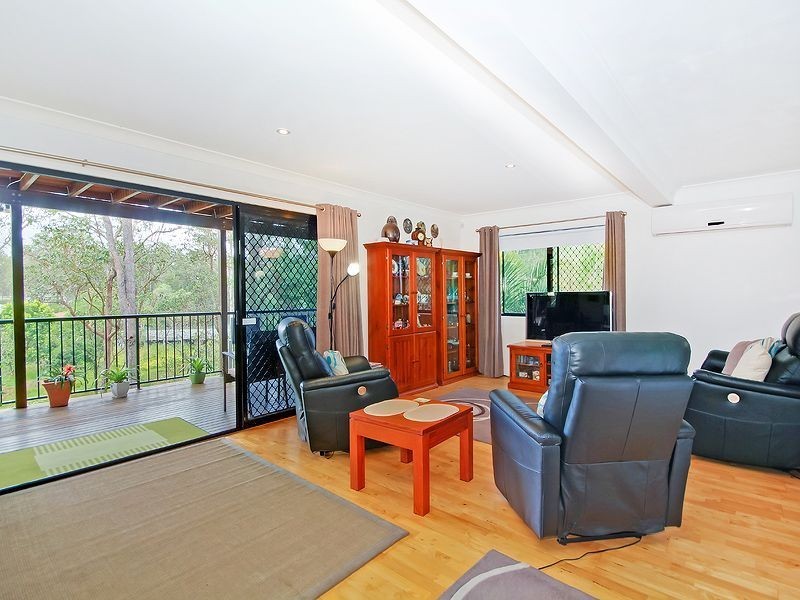 15 Lagovista Terrace, Bahrs Scrub QLD 4207