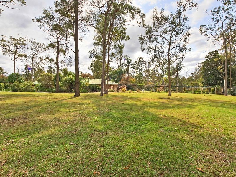 1 Jillian Court, Logan Village QLD 4207