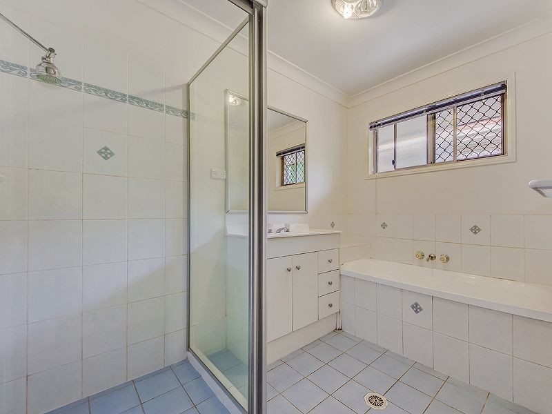 41 Kummara Road, Edens Landing QLD 4207
