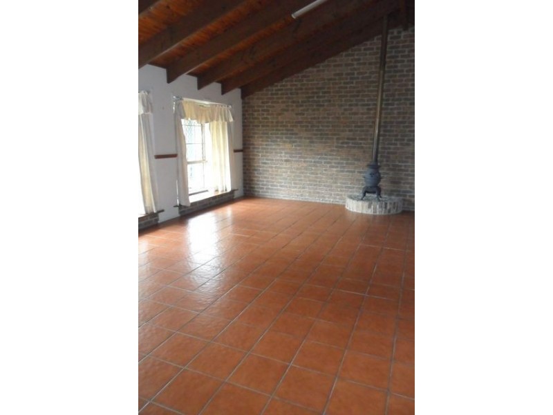 18 Garrima Dr, Loganholme QLD 4129